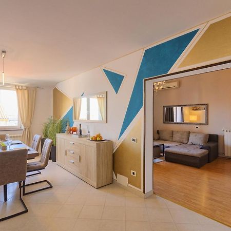 Apartment Rizzi Pula Extérieur photo