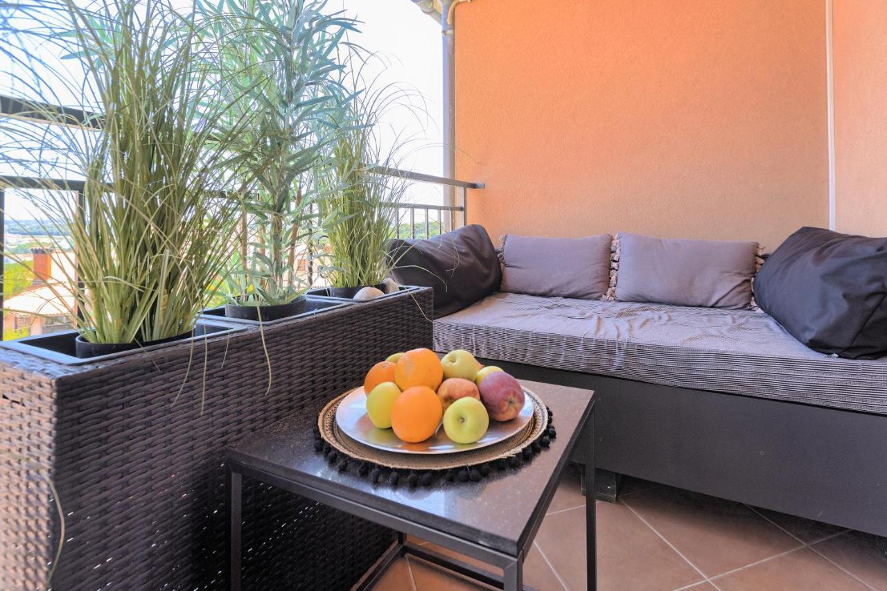 Apartment Rizzi Pula Extérieur photo