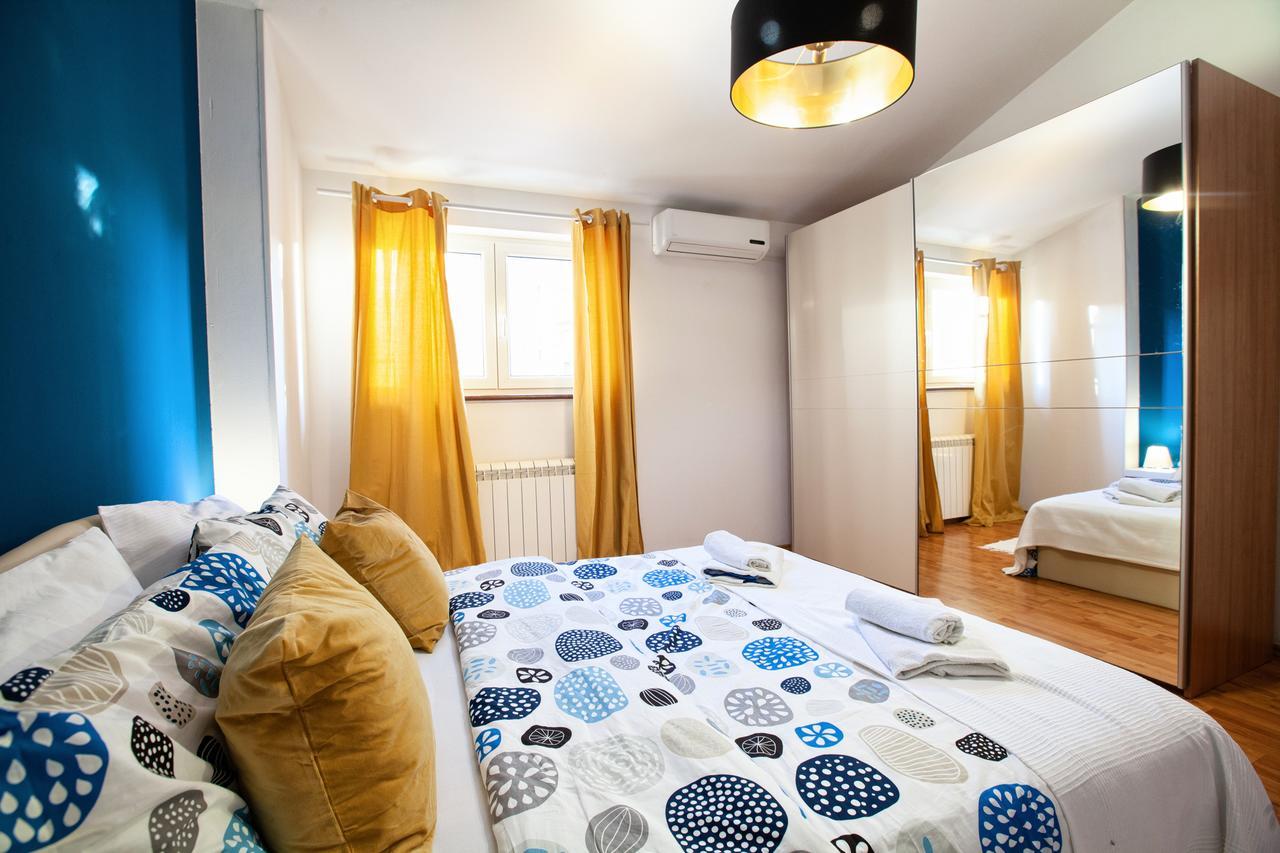 Apartment Rizzi Pula Extérieur photo