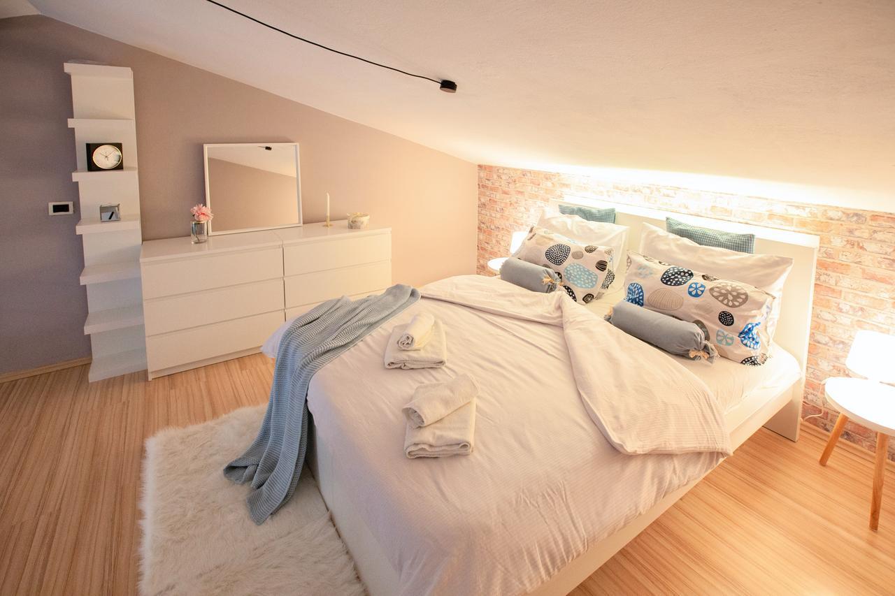 Apartment Rizzi Pula Extérieur photo
